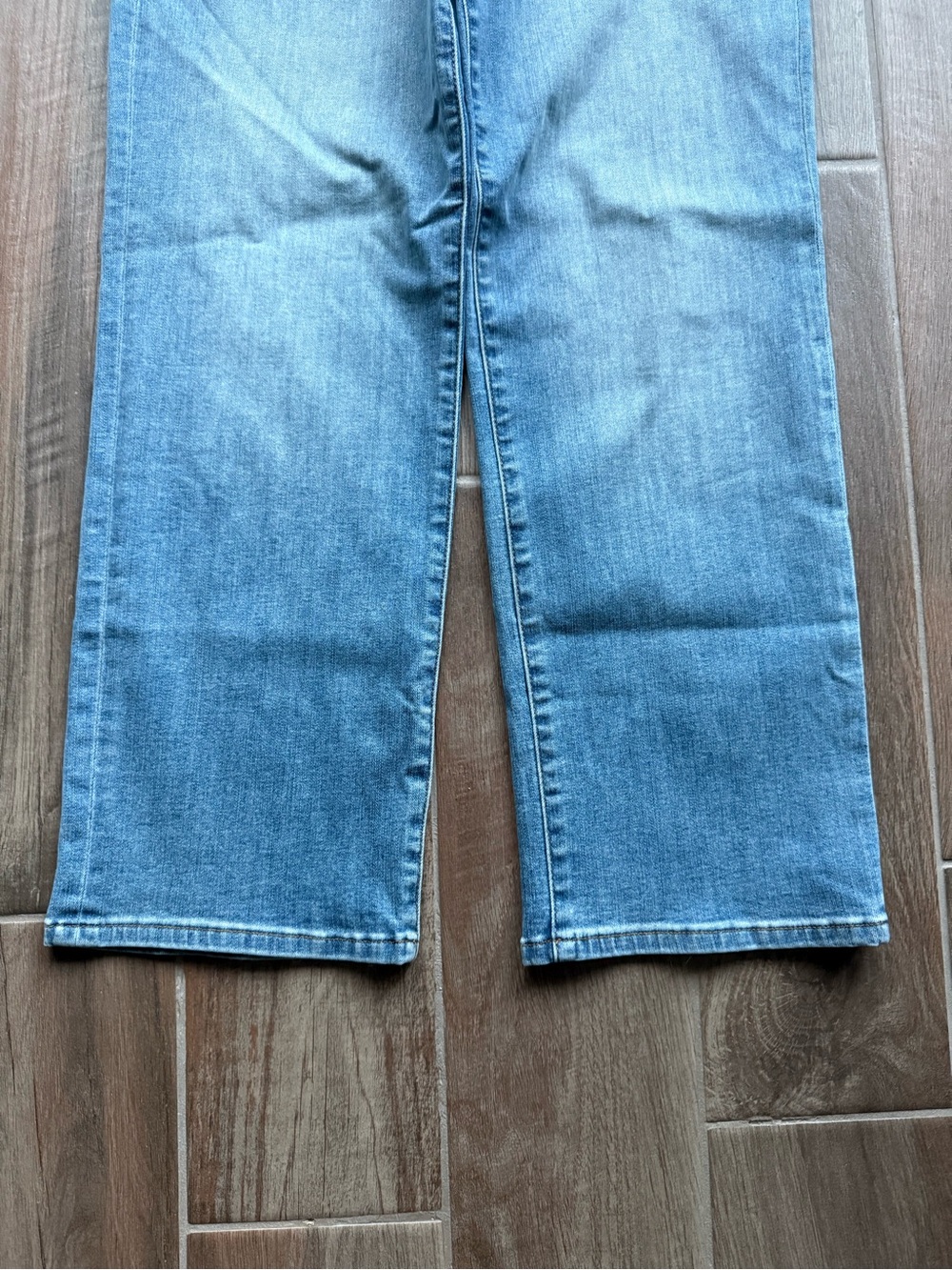 Kut from the Kloth Lucy high rise wide leg jeans 4 - Picture 5 of 7